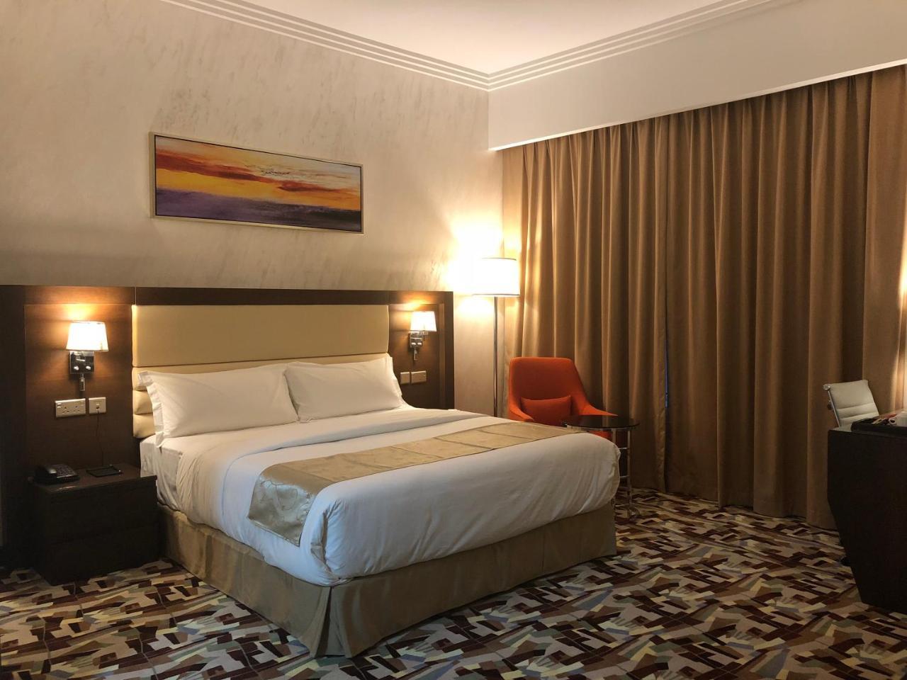 Al Murooj Grand Hotel Маскат Екстериор снимка