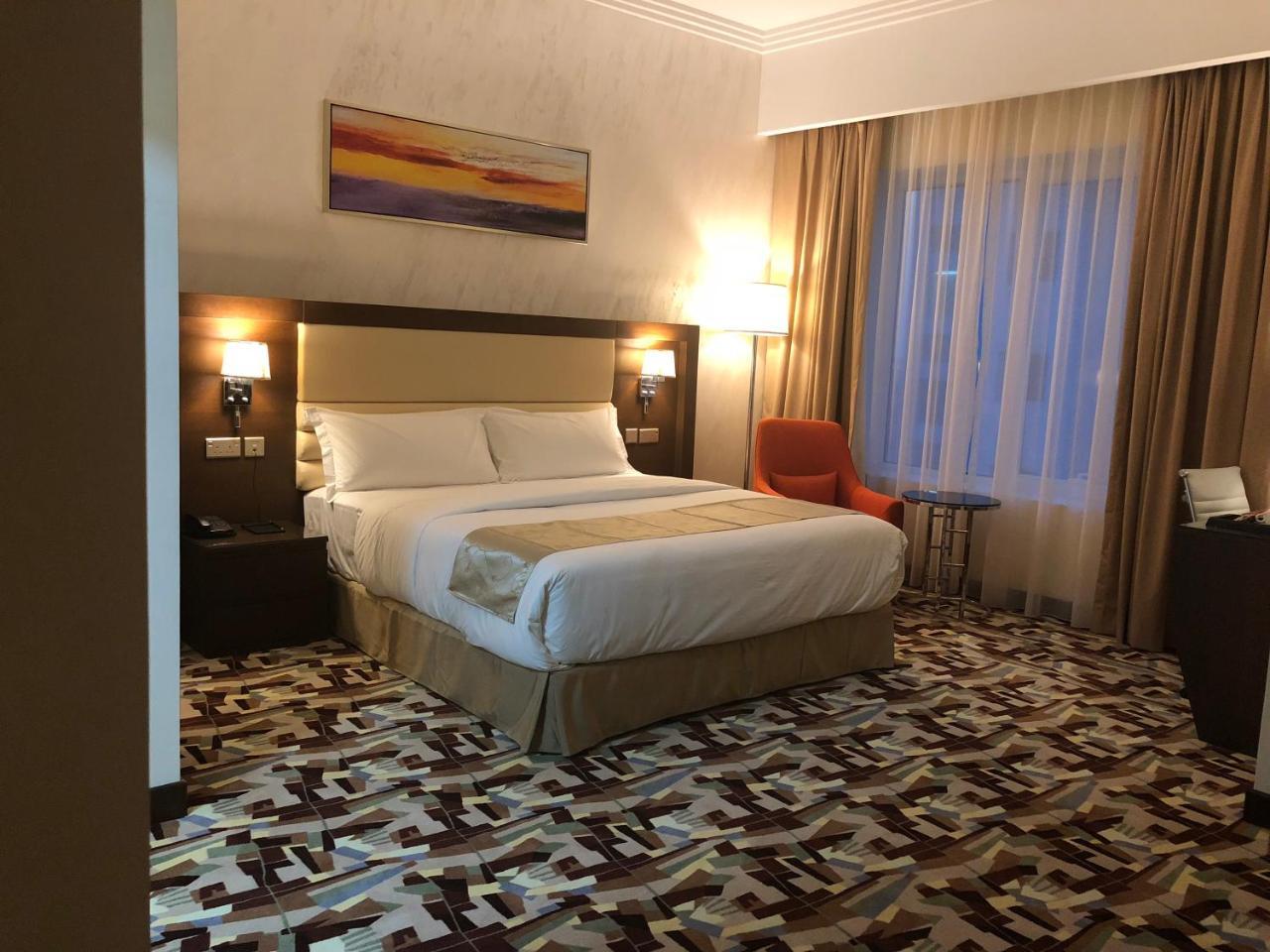 Al Murooj Grand Hotel Маскат Екстериор снимка