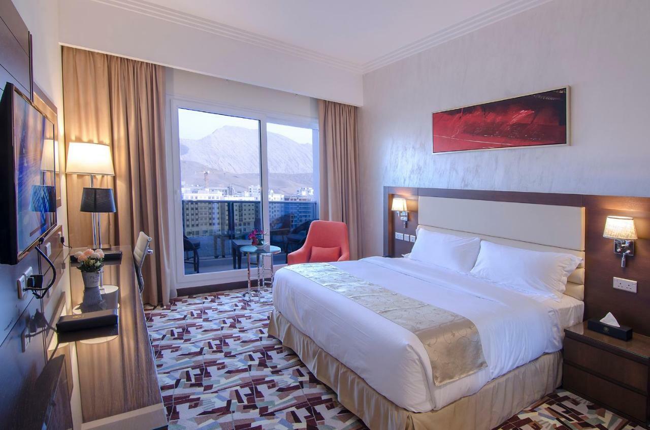 Al Murooj Grand Hotel Маскат Екстериор снимка